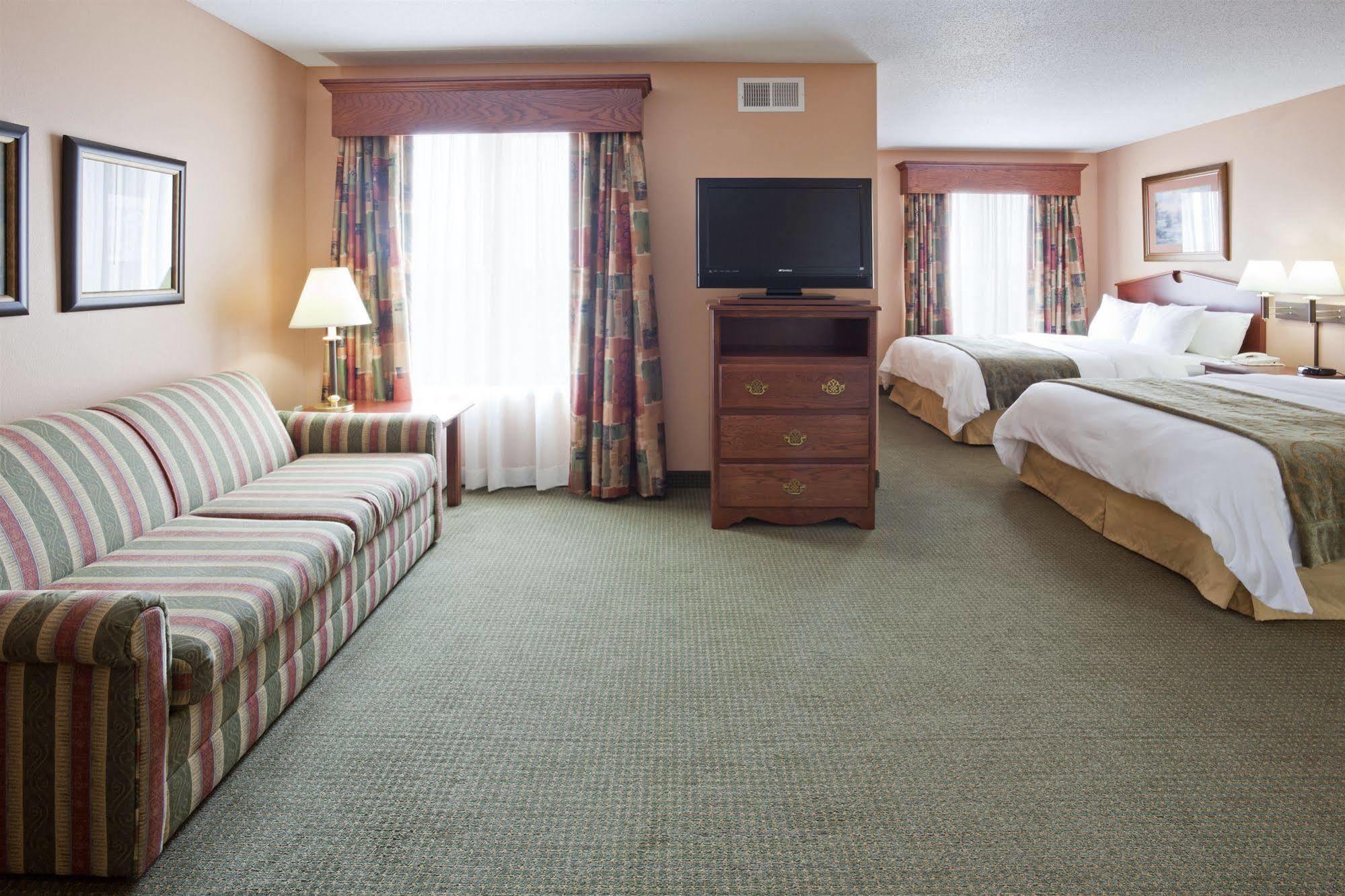 Grandstay Hotel & Suites Downtown Sheboygan Exterior foto